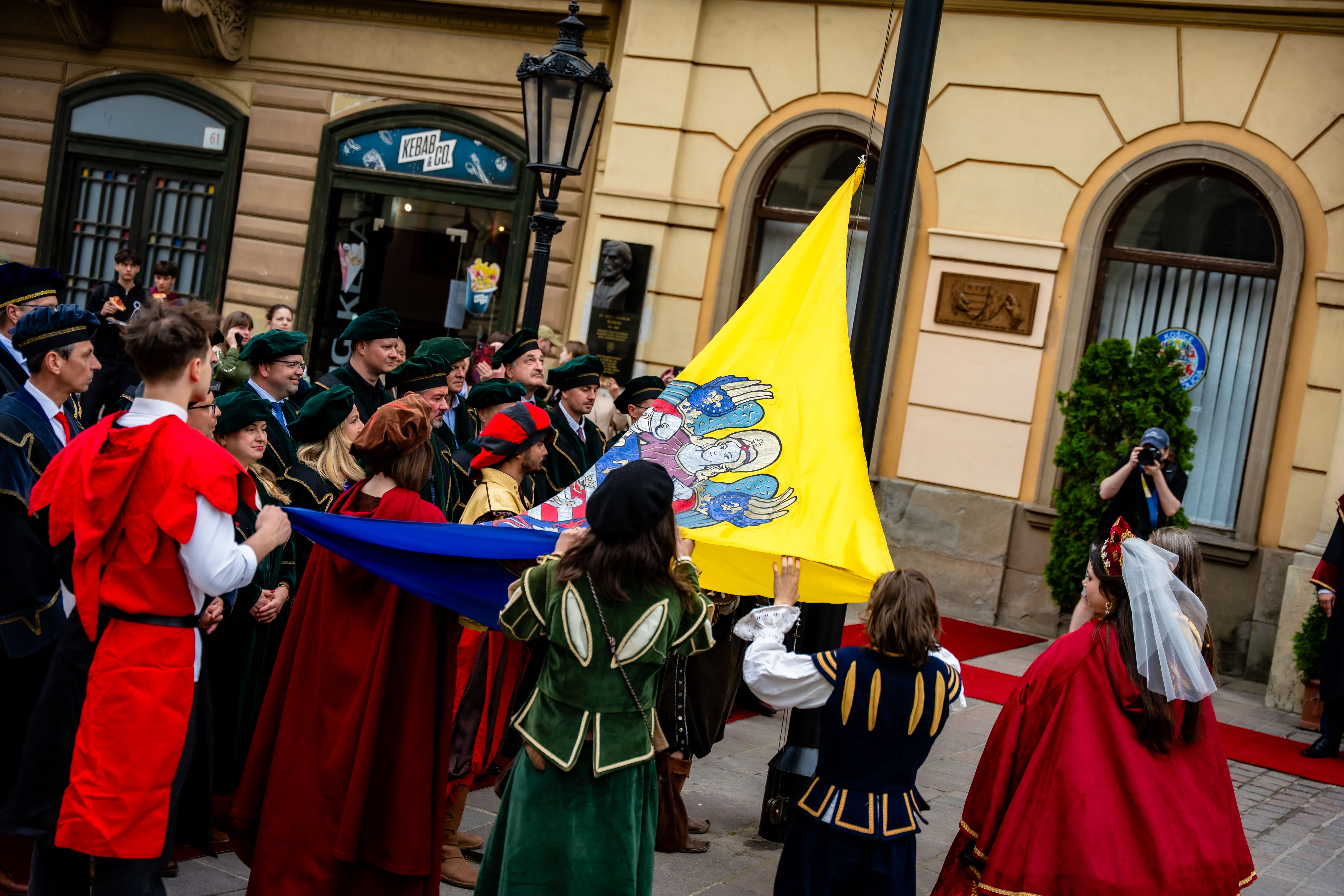 Slavnostne vztycovanie mestskej vlajky pri prilezitosti Dna mesta Kosice-1-24